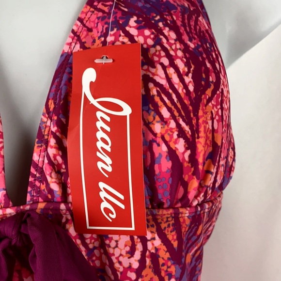 Juan UC One Piece Swimsuit - Picture 7 of 12